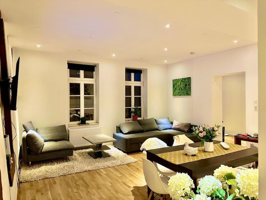 Wohnung Am Schloss 2 - Bestes Apartment In 바일부르크 외부 사진