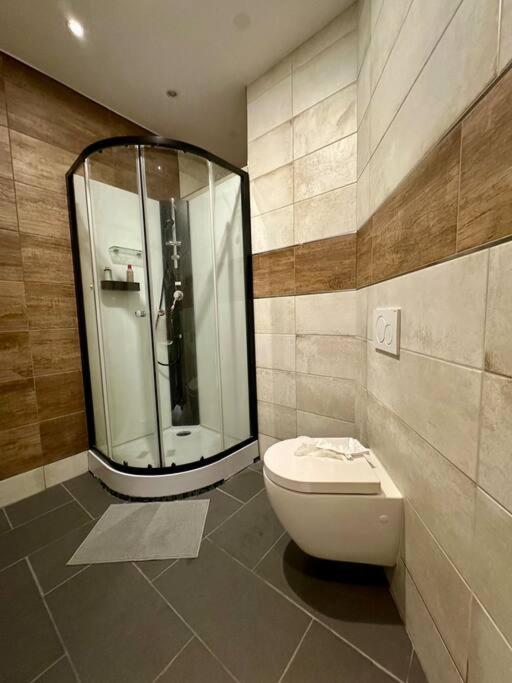 Wohnung Am Schloss 2 - Bestes Apartment In 바일부르크 외부 사진